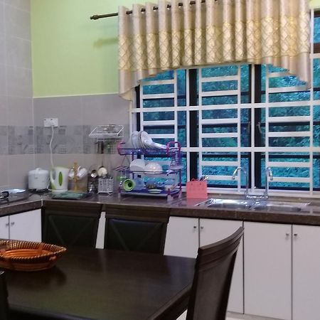 Mirza Homestay Marang Eksteriør billede